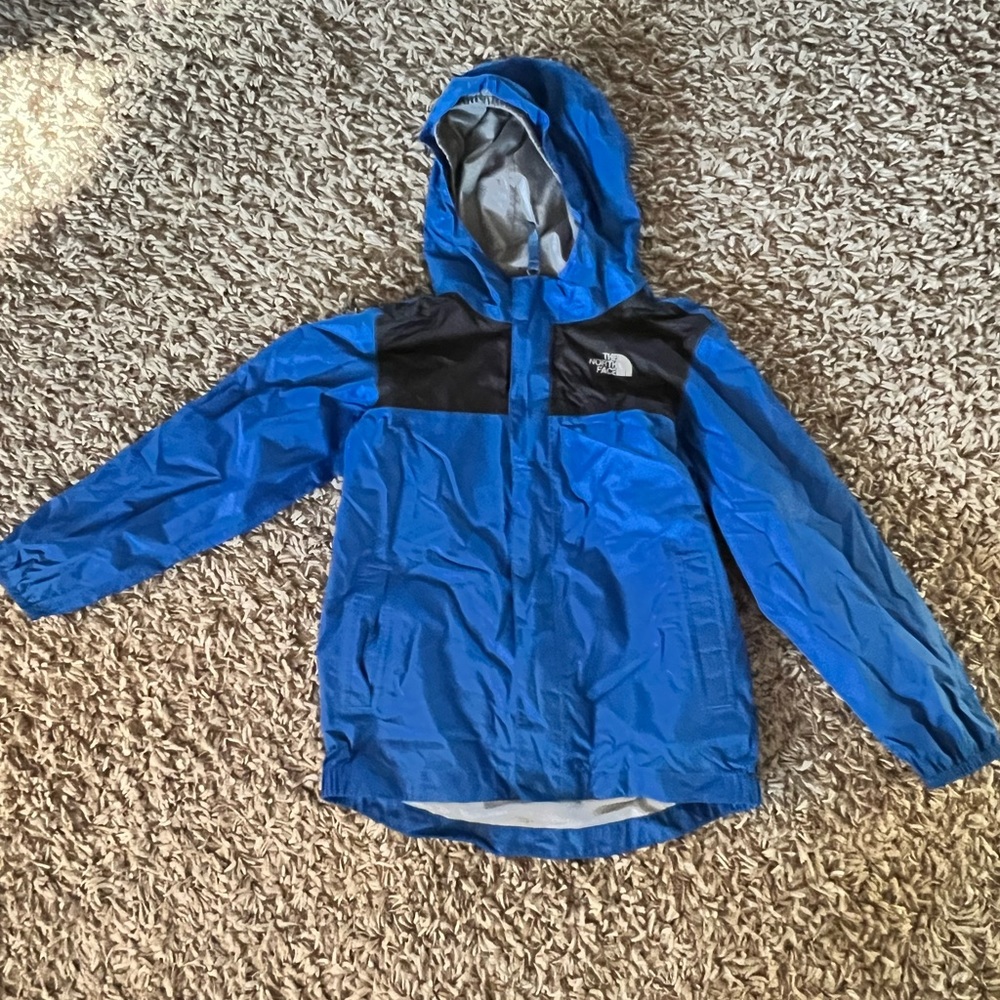 North Face Boys Size 6 Blue Rain Coat